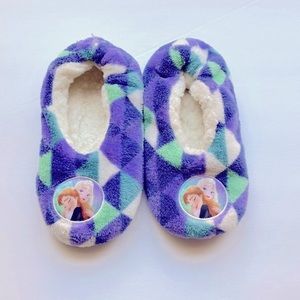 Frozen slippers